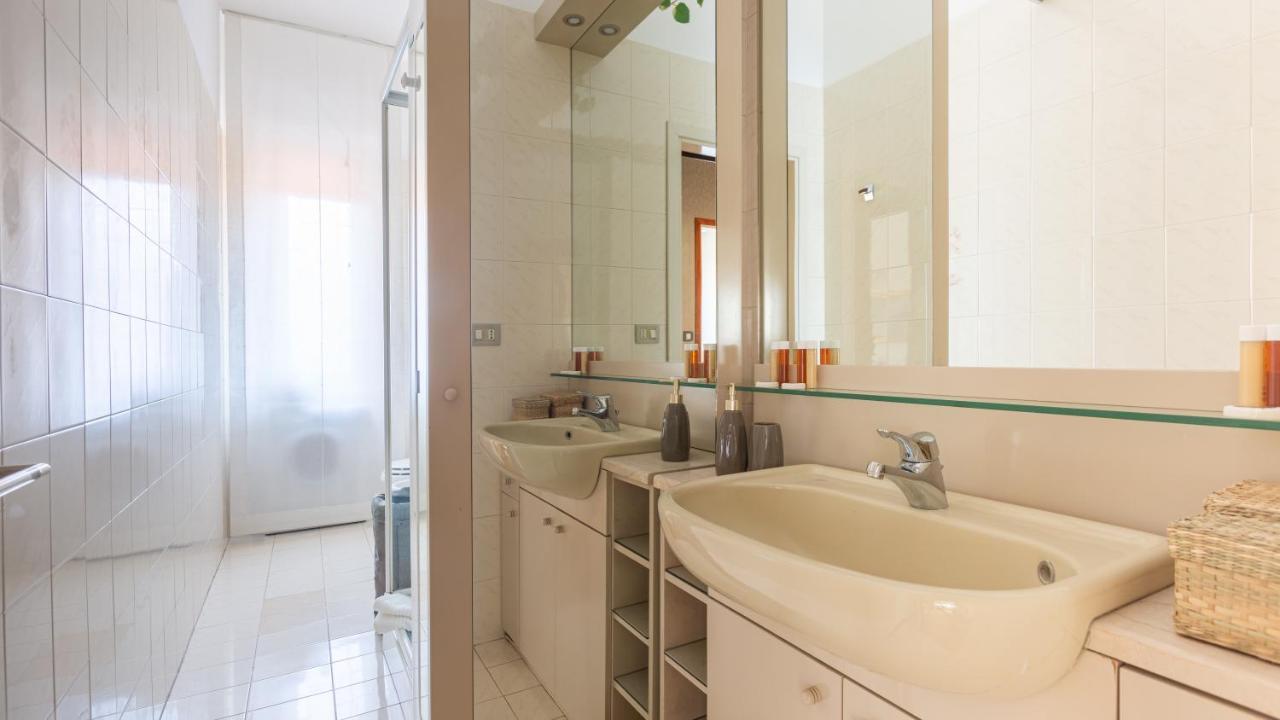 Mysa Properties - Trilocale In Zona Porta Romana, Bocconi Мілан Екстер'єр фото